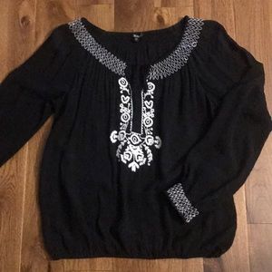 XOXO black and white long sleeved blouse. Large.